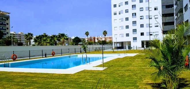 Appartement Atico Con Piscina Y Vistas Al Mar Habitat Litoral à Málaga Extérieur photo