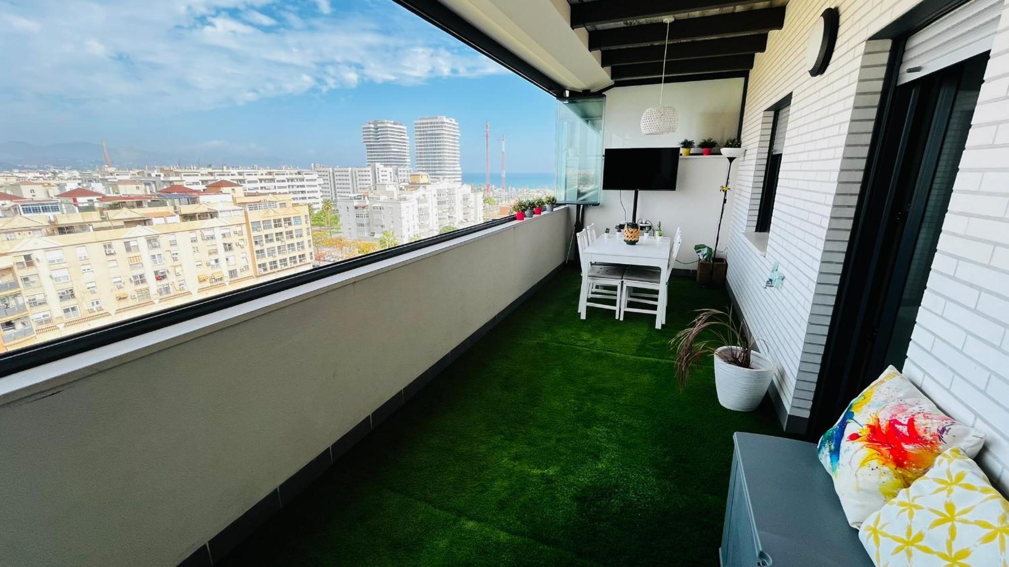 Appartement Atico Con Piscina Y Vistas Al Mar Habitat Litoral à Málaga Extérieur photo